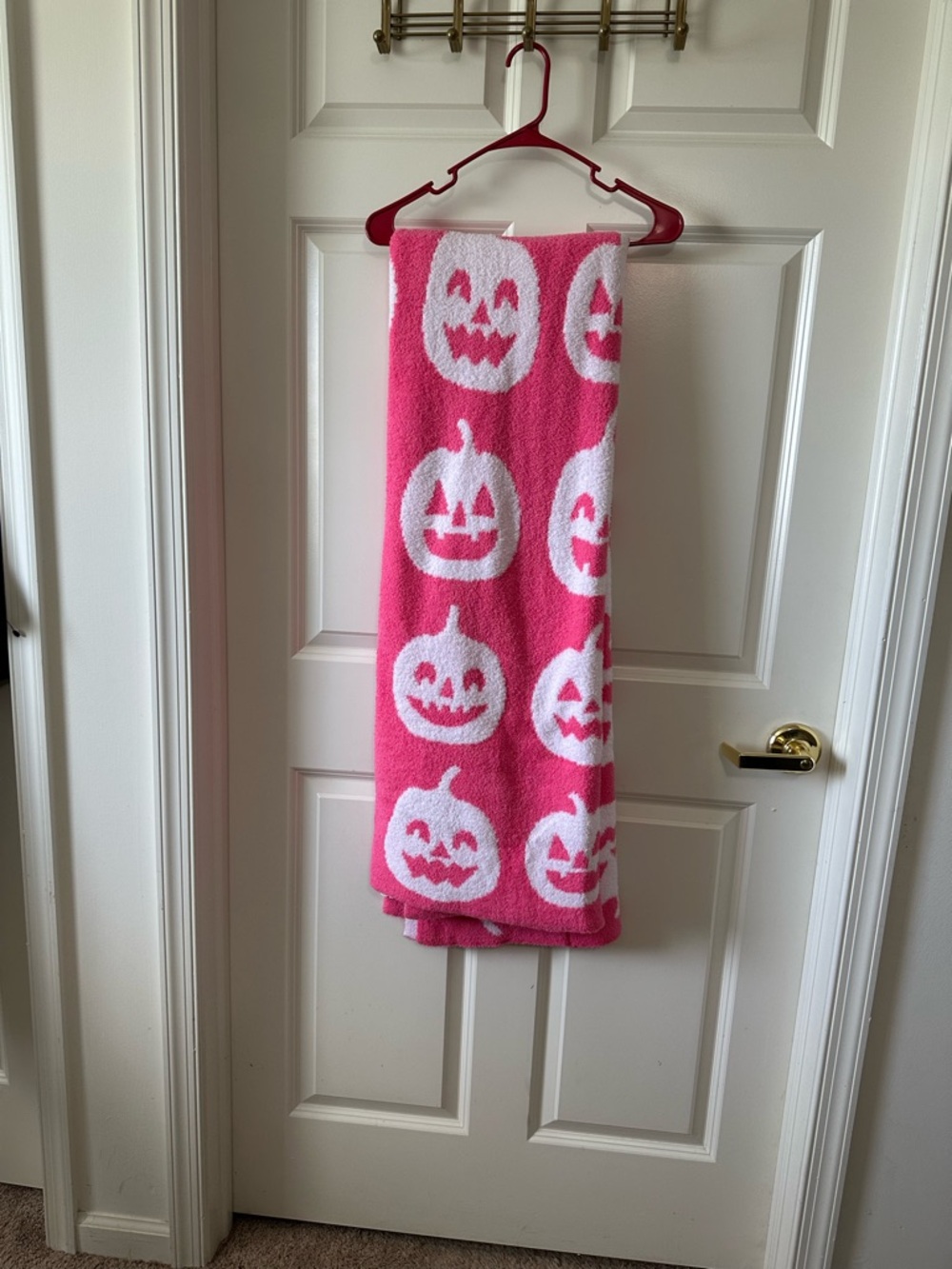 Halloween Novogratz Pink and White Reversible Jack O Lantern Halloween Blanket